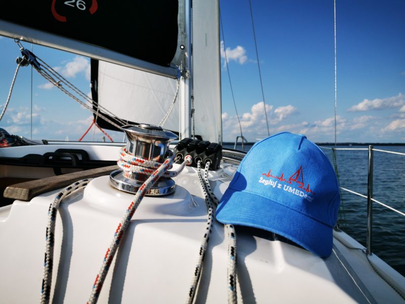 Żegluj z UMEDem – szkolenie na żeglarza jachtowego