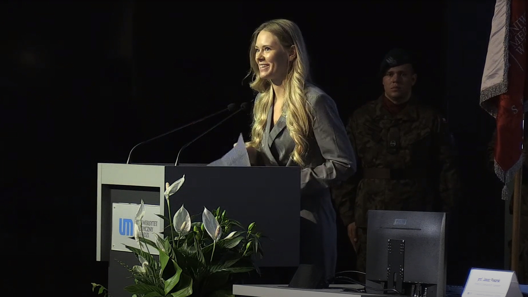 Przewodnicząca Alicja Staszek przemawia na uroczystej Inauguracji Roku Akademickiego.